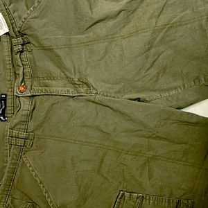 Booty lifting army green 7 inch shorts